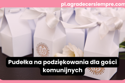 Pudełka na podziękowania dla gości komunijnych z białą wstążką i symbolem IHS